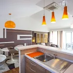 Apartment Queen Of